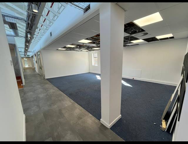 914M² OFFICE TO LET IN BELVEDERE TYGERBERG